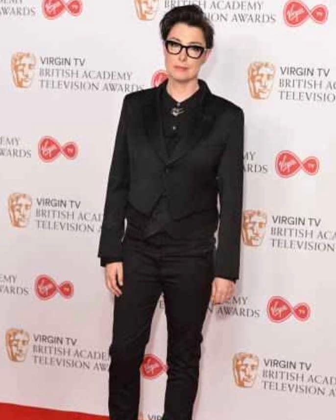 And your host for the evening: Sue Perkins @bafta