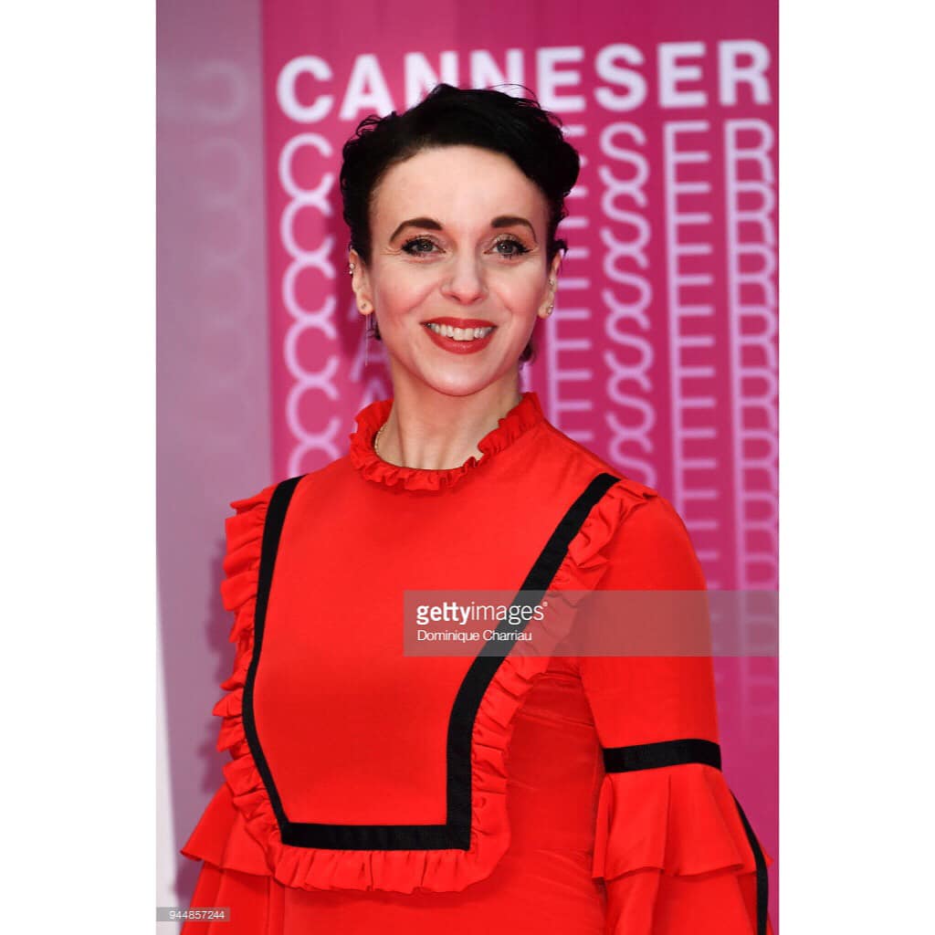 @amandaabbington1 attended the Closing Ceremony of @canneseries for the premiere screening of yesterday... You can watch Safe on @netflixuk next month! 🍿️
.
.
.
.
to see the cast!