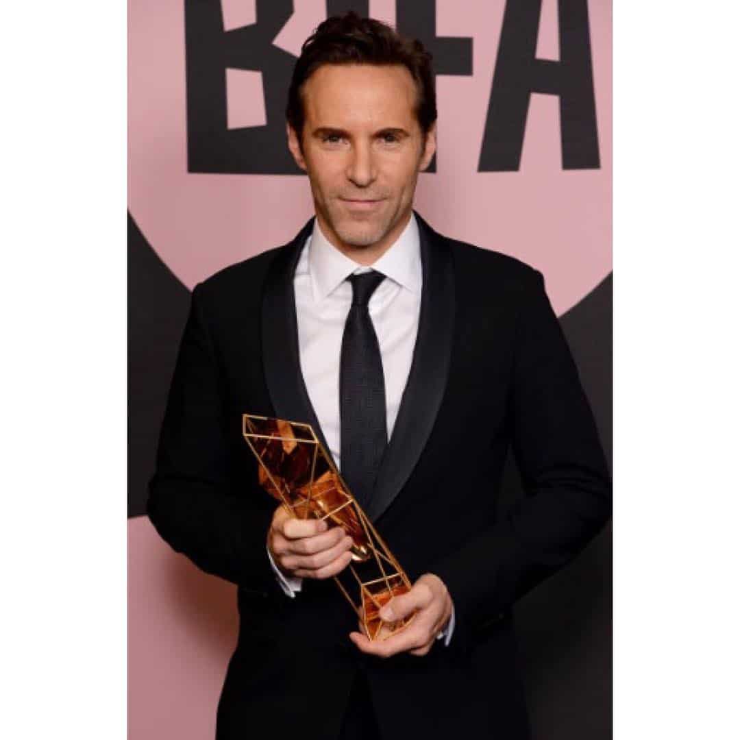 Congratulations to the wonderful @alessandro.nivola for winning Best Supporting Actor for his role in Disobedience at the @bifa_film Awards last night!
.
.
.
