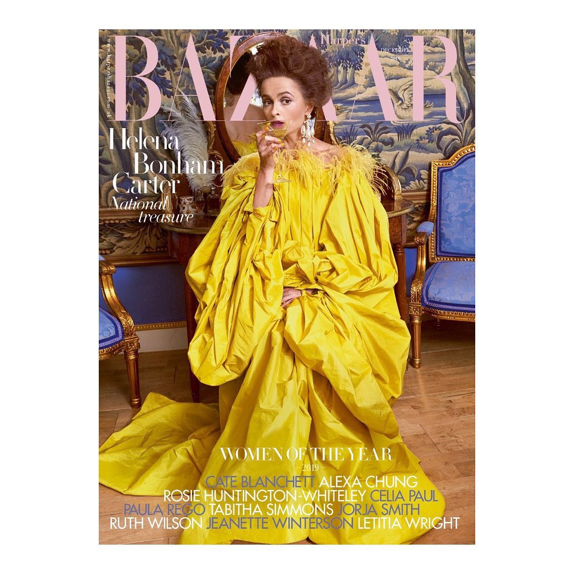 Congratulations to Helena Bonham Carter who was crowned Harper’s Bazaar British Icon of the Year last night. Helena graces the cover of this month’s @bazaaruk, talking about her role as Princess Margaret in @thecrownnetflix 
.
.
.
.