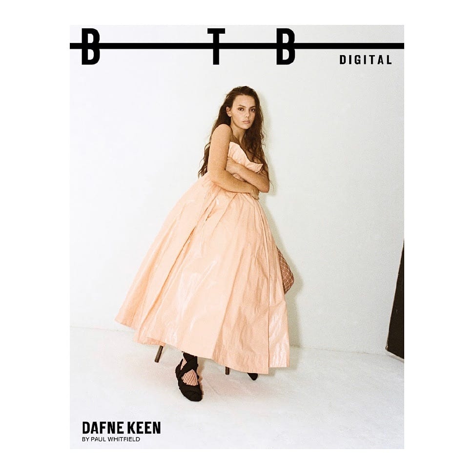 🩰 @dafnekeen covers @behindtheblinds for all things @theacolyte 🩰
.
.
.
Photographer: @paul_whitfield 
Stylist: @_stevenhuang 
Hair: @knightjosh
Makeup: @taliasparrowmakeup
.
.
.